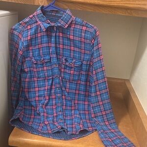 Albercrombie and Finch Checkered Top